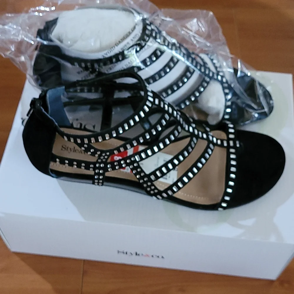 Style & co rhinestone gladiator sandals - Picture 5 of 6